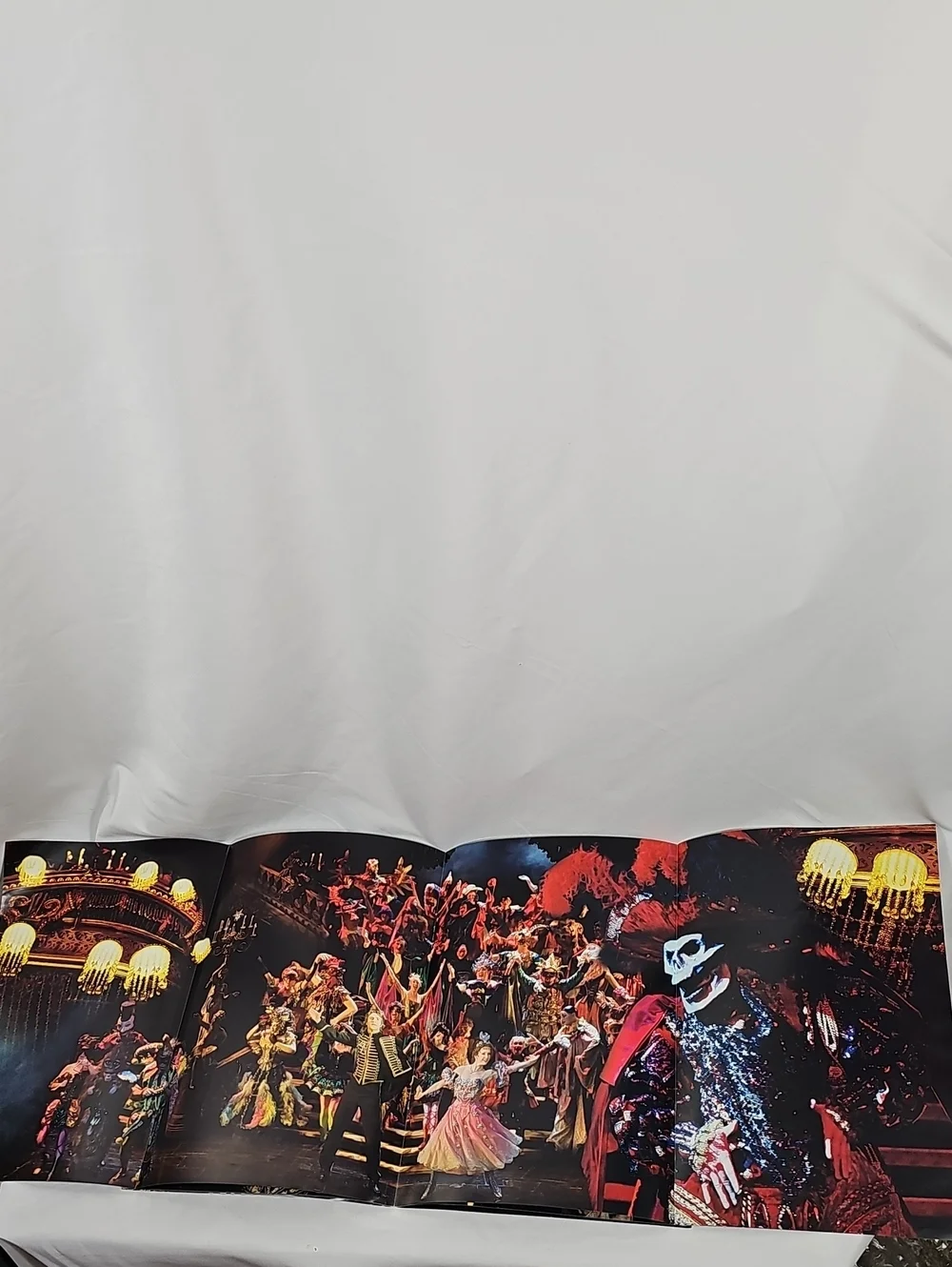 The Phantom of the Opera Souvenir Brochure - Picture 7 of 10